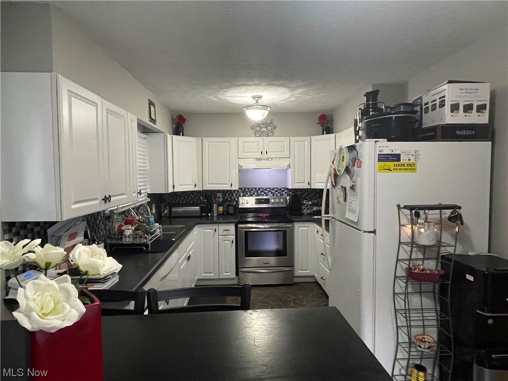 465 Stanley Road Akron, OH 44312 - Photo 4 of 25 Gallery Image 4