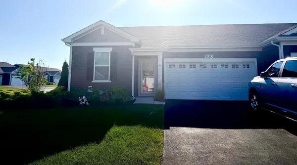 $365,000 | 930 Fitzwilliam Way, North Aurora, IL 60542