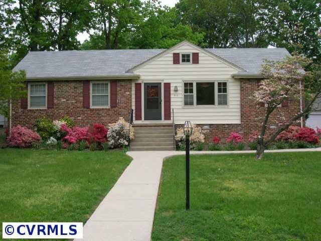 515 Ridgeley Lane Richmond, VA 23229 - Photo 1 of 10 Exterior Front - Welcome to 515 Ridgeley Lane!