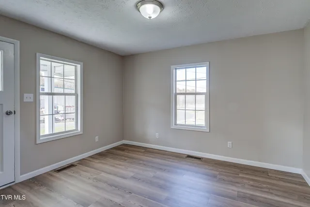 $224,900 | 129 Deck Valley Road, Bristol, TN 37620