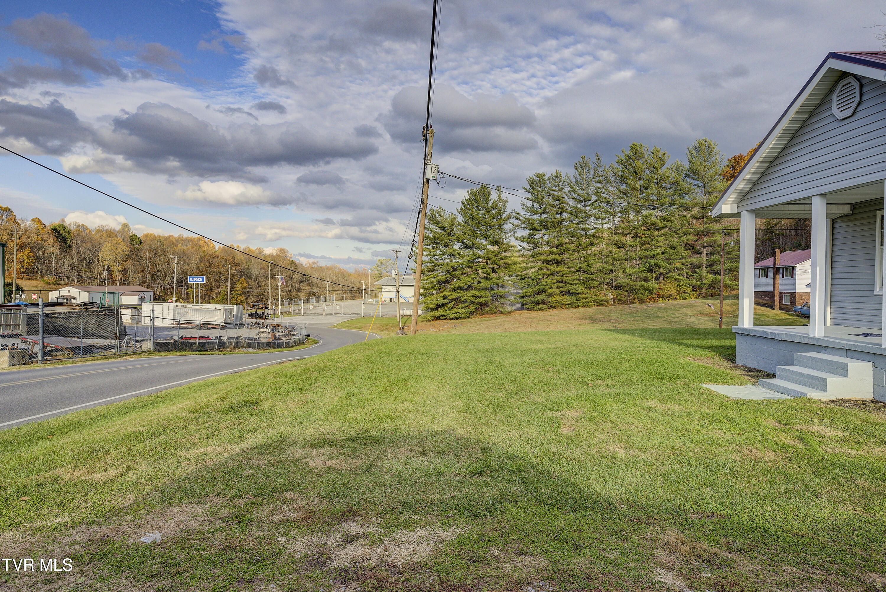 129 Deck Valley Road Bristol, TN 37620 - Photo 33 of 33 Exterior