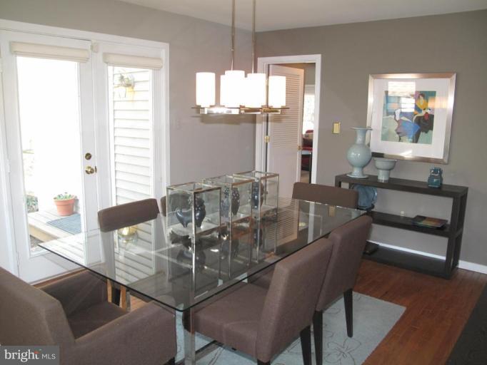 1657 Wild Pine Way Reston, VA 20194 - Photo 4 of 27 Dining Room