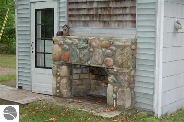 1682 Moulton Road Kewadin, MI 49648 - Photo 29 of 33 1810391-28.JPG