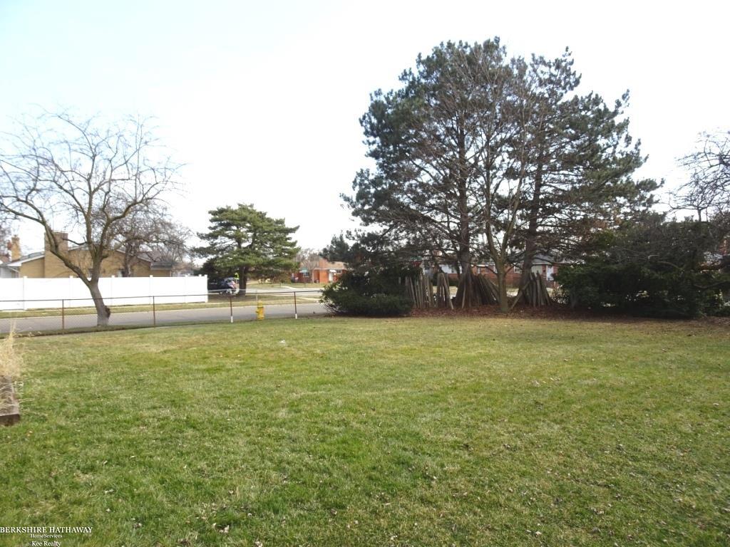 18247 Stephens Eastpointe, MI 48021 - Photo 51 of 53 Gallery Image 51