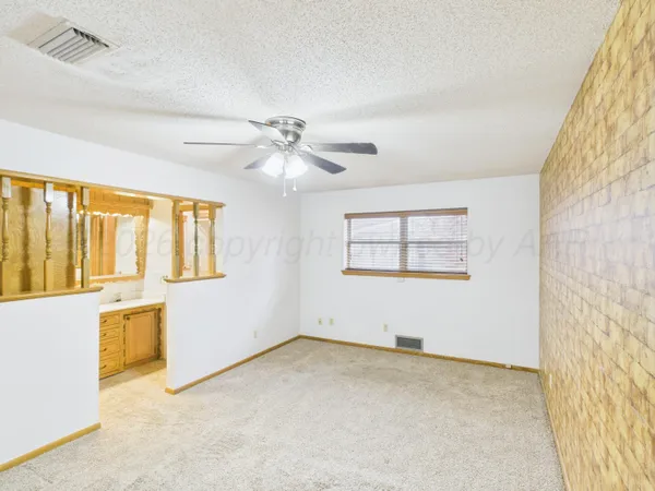 $335,000 | 717 Phillips Drive, Dumas, TX 79029