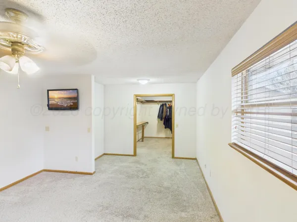 $335,000 | 717 Phillips Drive, Dumas, TX 79029