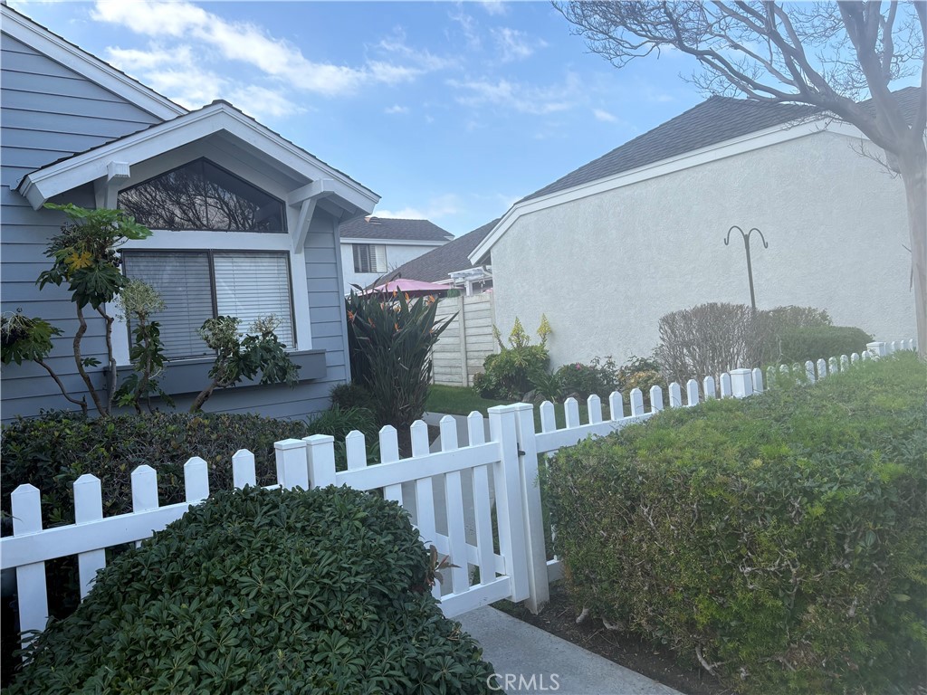 16 Amberleaf Irvine, CA 92614 - Photo 18 of 18 Welcome to Woodbridge--walk around the lake and enjoy all the other amenities as well.