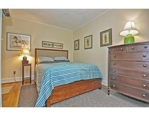 64 Copperfield Road Worcester, MA 01602 - Photo 13 of 30
