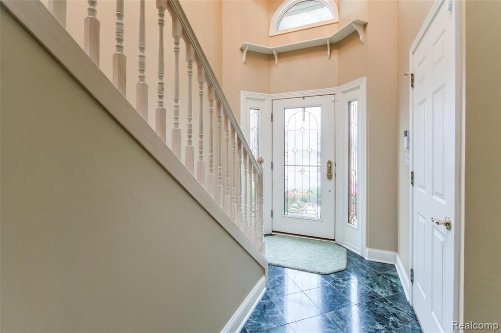 2349 Riverside Pointe Drive St. Joseph, MI 49085 - Photo 8 of 62