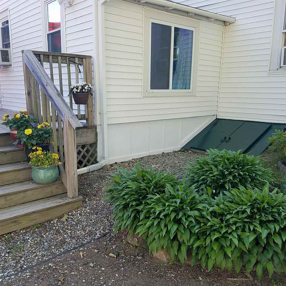 10 Exeter Road North Hampton, NH 03862 - Photo 2 of 19