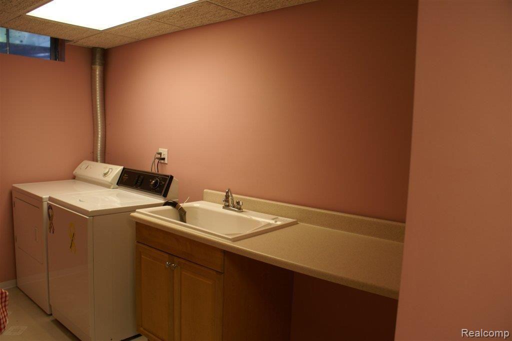 5169 Whipple Lake Road Clarkston, MI 48348 - Photo 20 of 25 DSC00492.JPG
