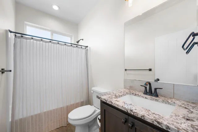 $687,900 | 7253 Riverview Drive, Marsing, ID 83639