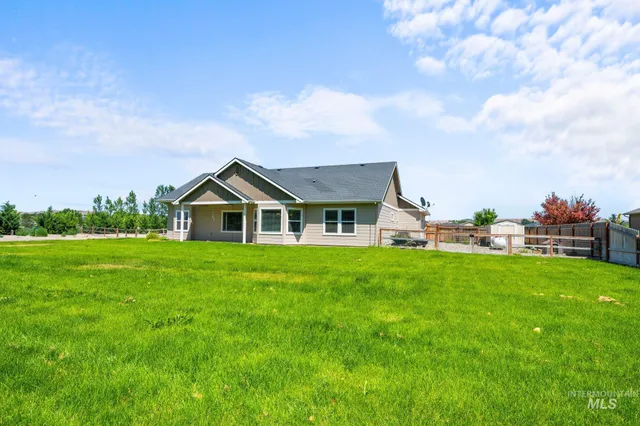 $687,900 | 7253 Riverview Drive, Marsing, ID 83639