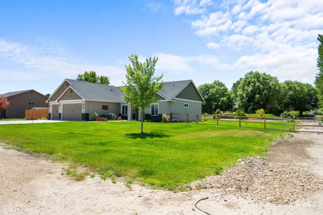 $687,900 | 7253 Riverview Drive, Marsing, ID 83639