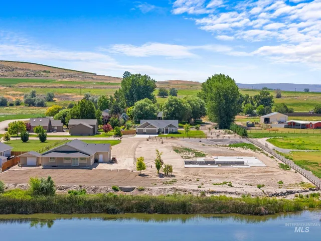 $687,900 | 7253 Riverview Drive, Marsing, ID 83639