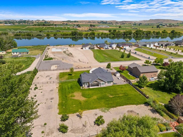 $687,900 | 7253 Riverview Drive, Marsing, ID 83639