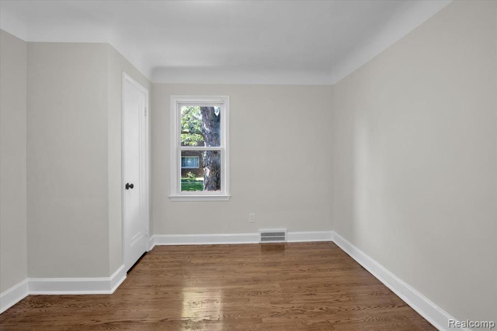 17420 Edinborough Road Detroit, MI 48219 - Photo 20 of 38 Gallery Image 20