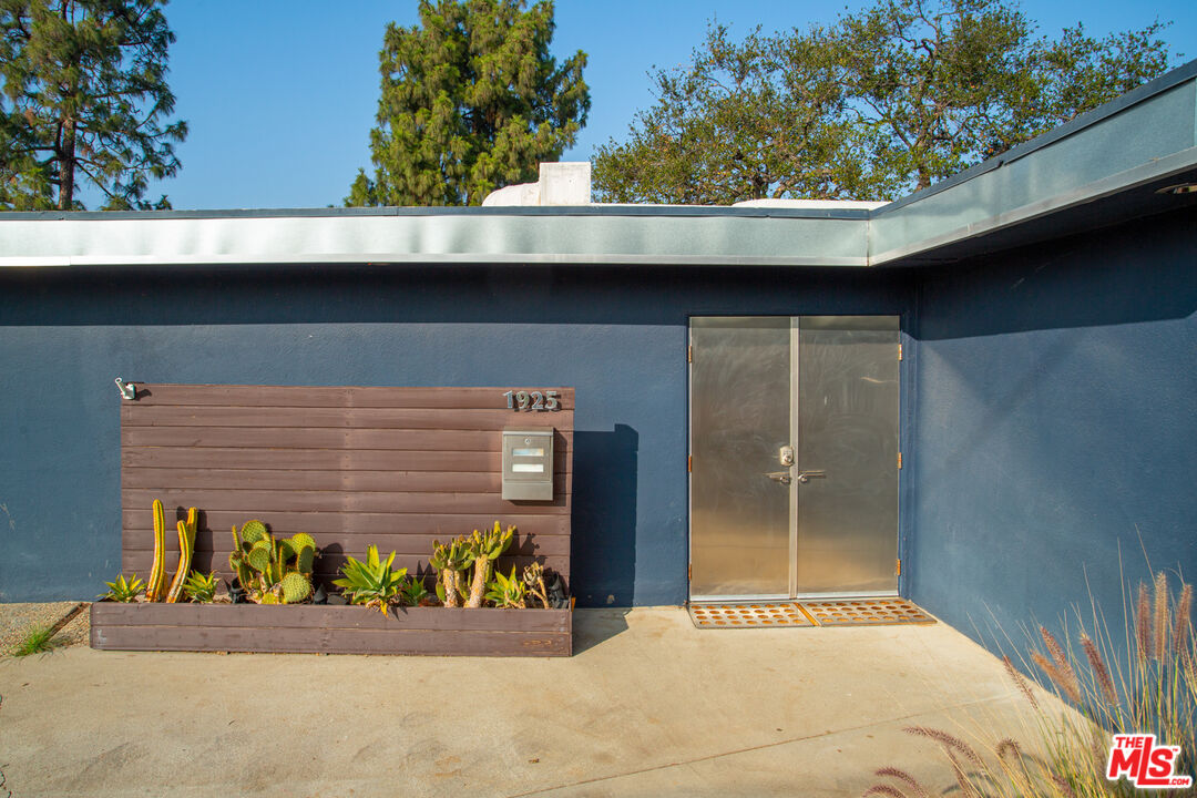 1925 Walcott Way Los Angeles, CA 90039 - Photo 2 of 27 a picture of a door of the house