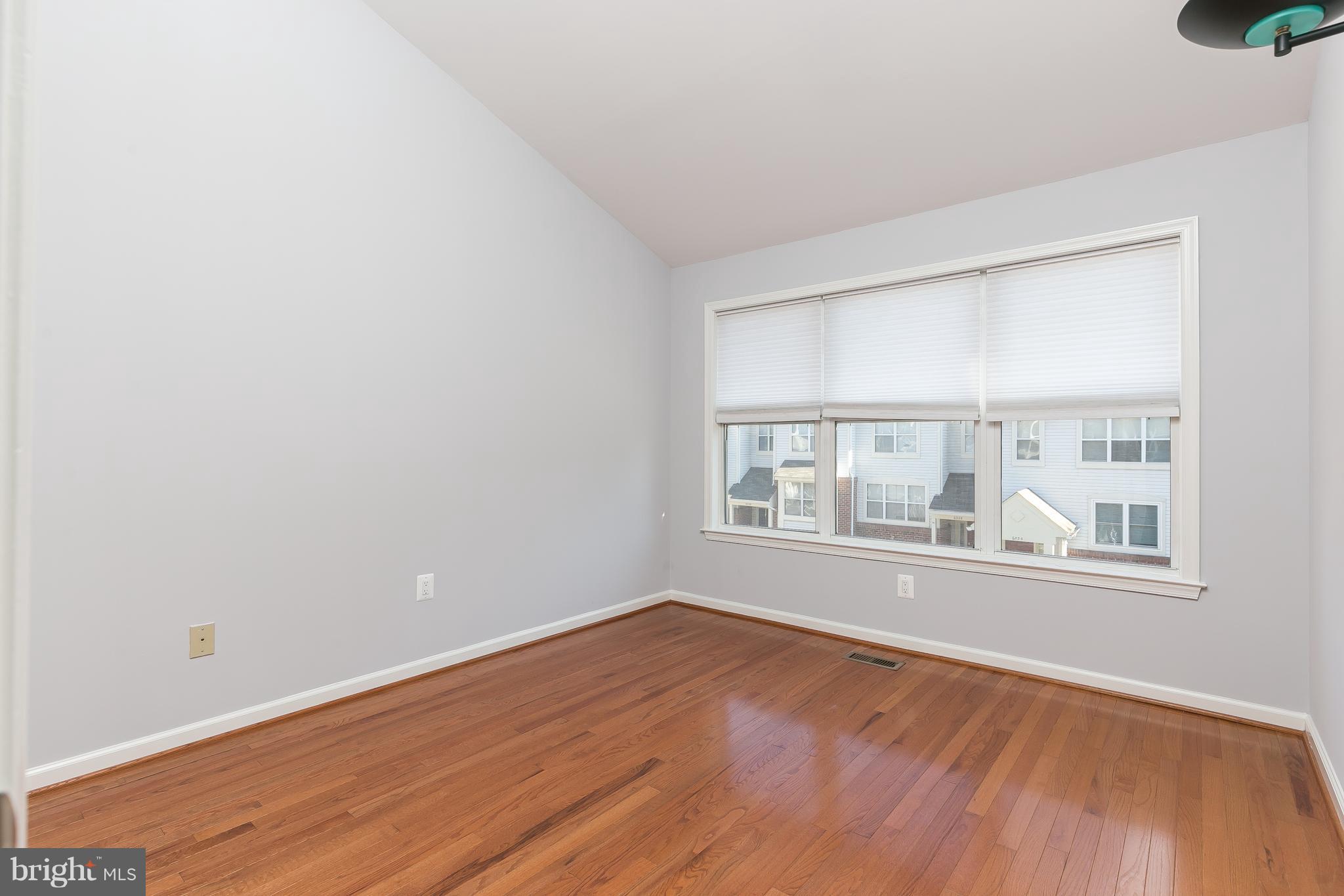 6331 Over See Court Springfield, VA 22152 - Photo 10 of 28 Bedroom