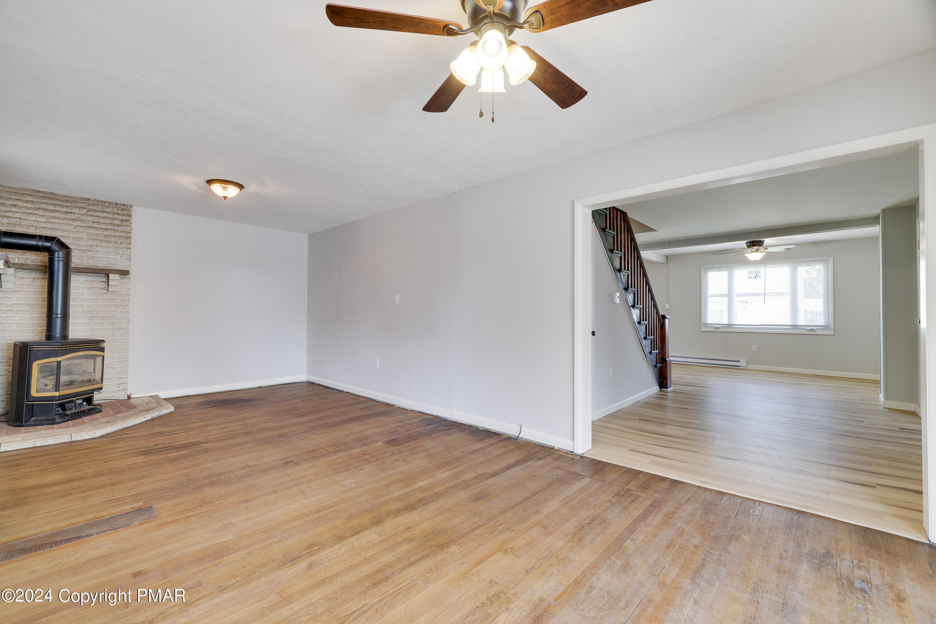 413 Old Rte 940 Pocono Pines, PA 18350 - Photo 11 of 43 RBPH5830