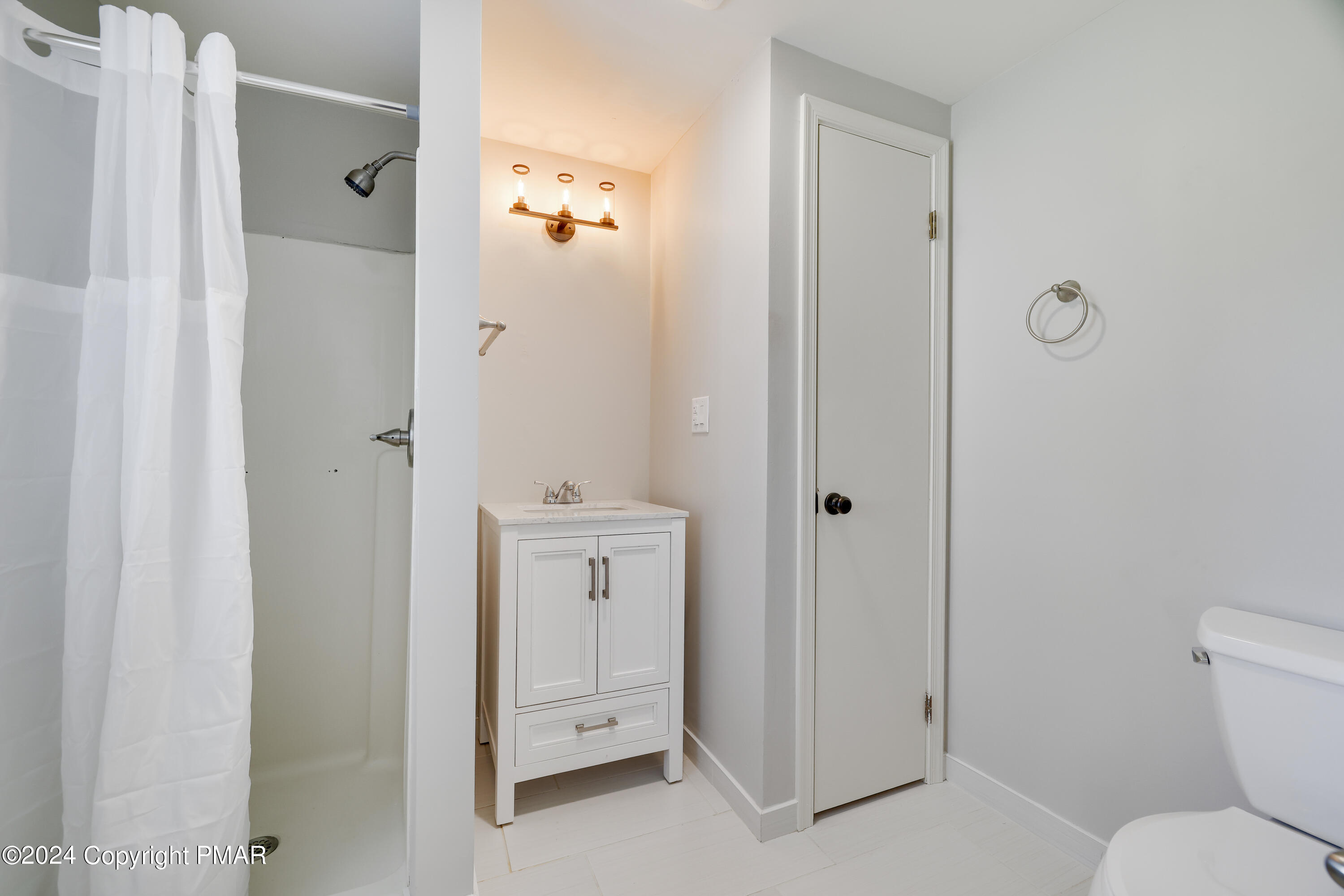 413 Old Rte 940 Pocono Pines, PA 18350 - Photo 21 of 43 RBPH5905