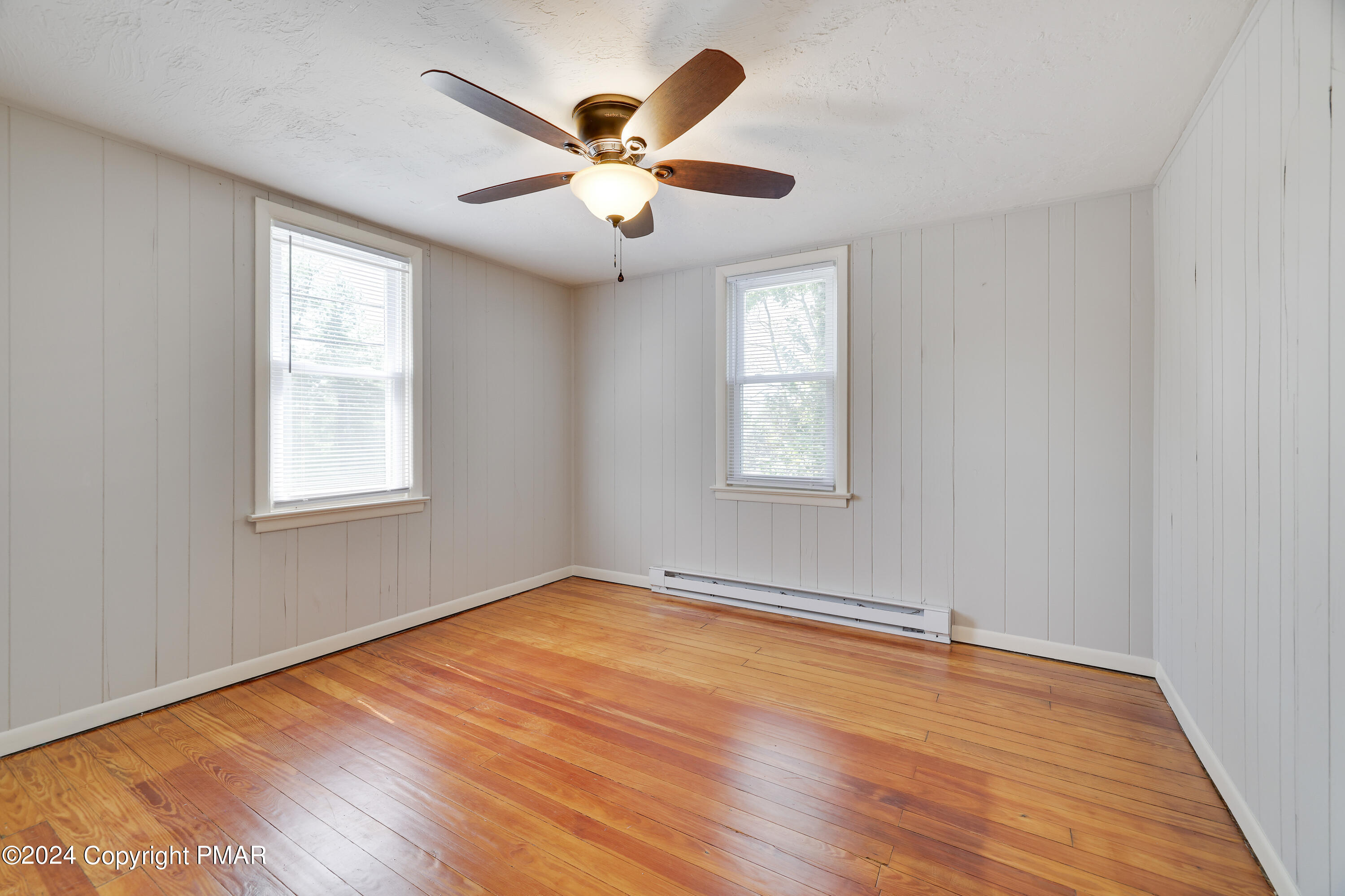 413 Old Rte 940 Pocono Pines, PA 18350 - Photo 22 of 43 RBPH5910