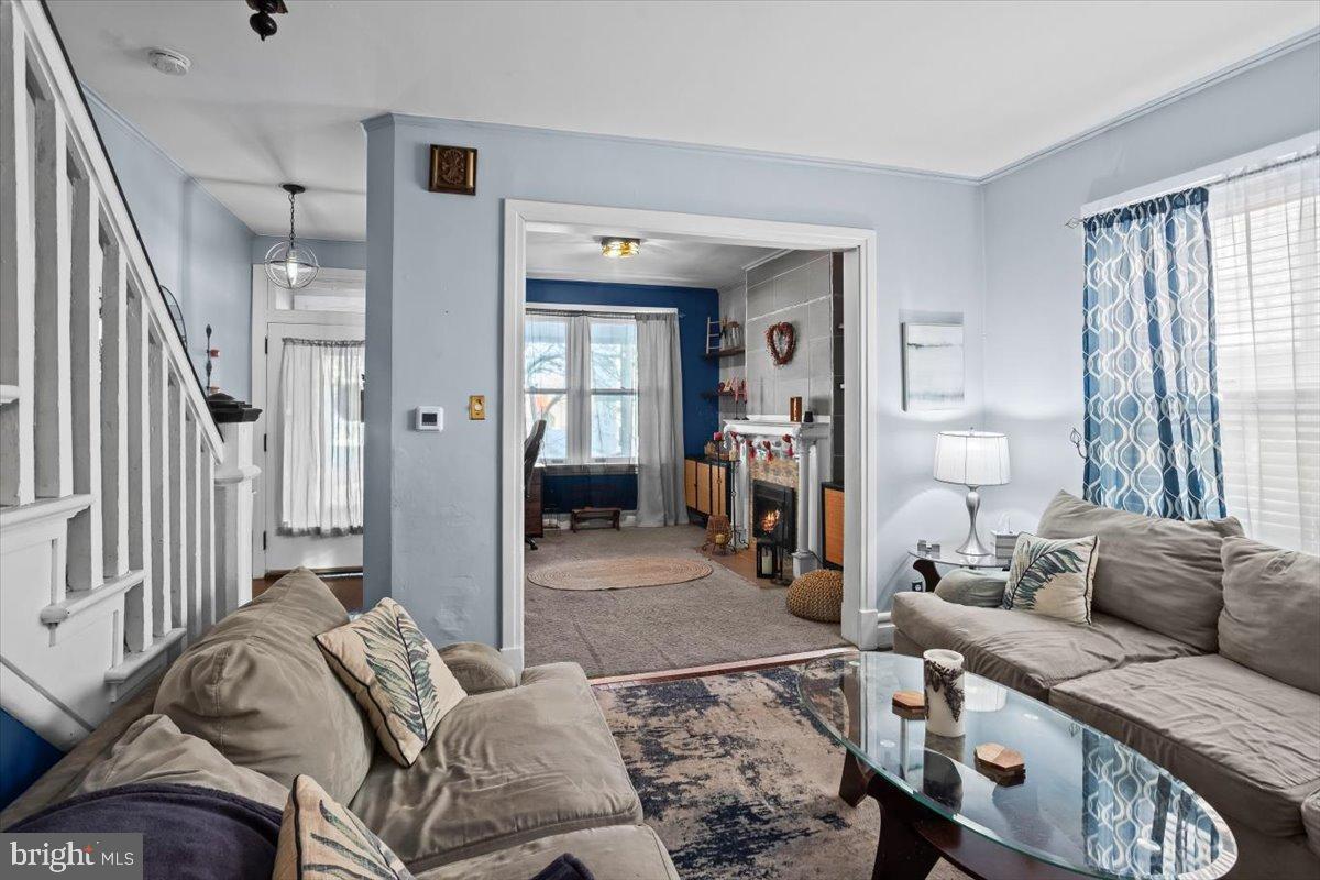 128 East Ross Street Lancaster, PA 17602 - Photo 6 of 36 a living room with furniture and a window