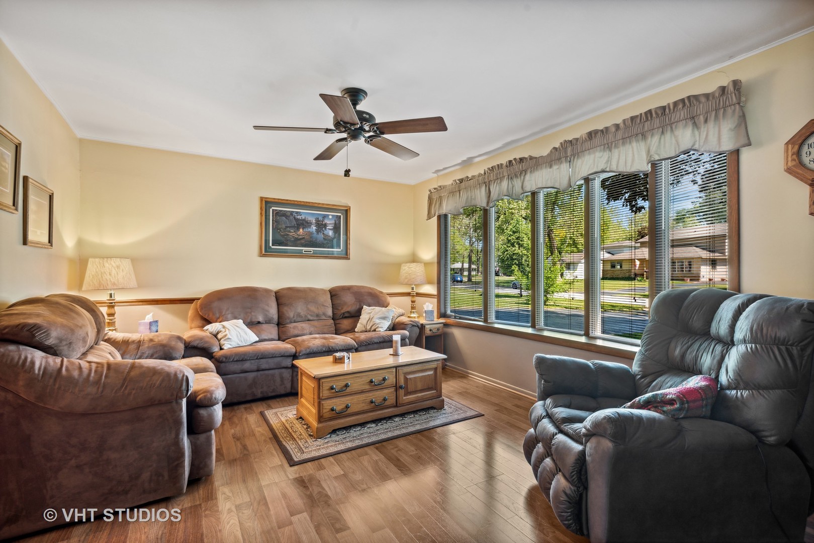 3607 Wren Lane Rolling Meadows, IL 60008 - Photo 3 of 23 a living room with furniture and a large window