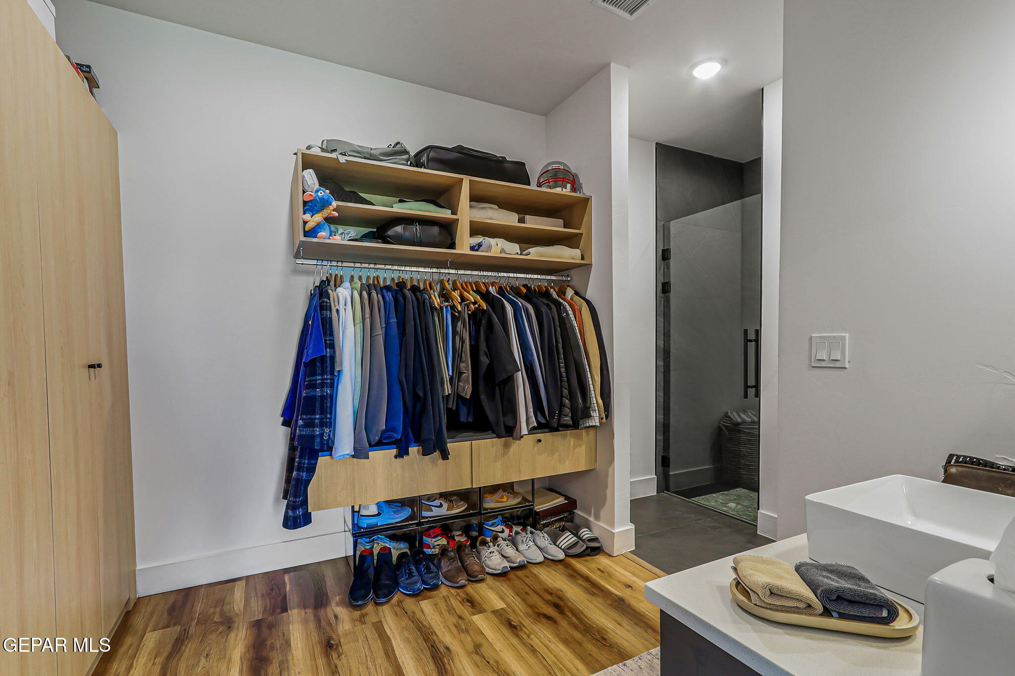 329 Rio Del Rancho Court El Paso, TX 79932 - Photo 33 of 52 a bed room with a bed and a couch