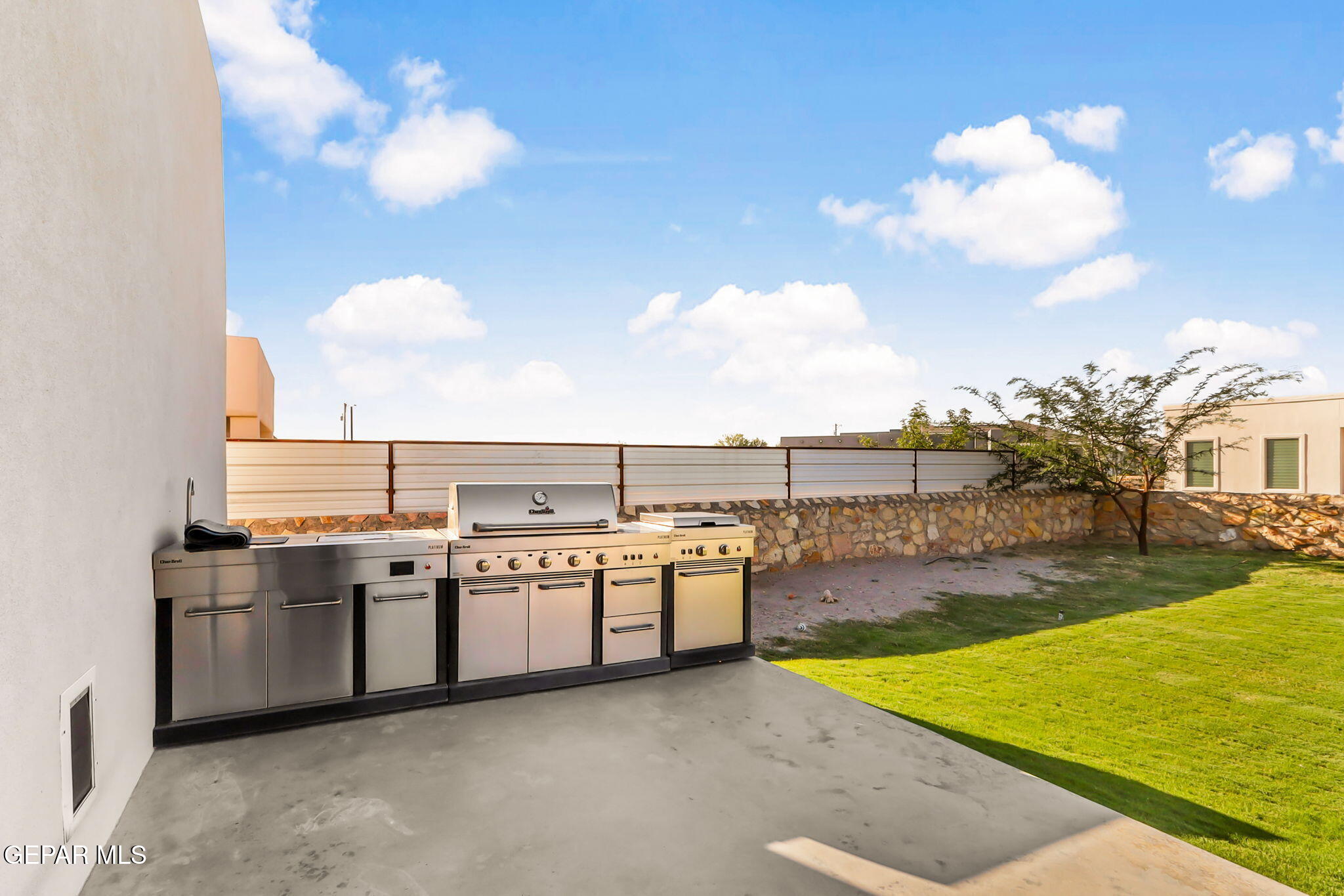 329 Rio Del Rancho Court El Paso, TX 79932 - Photo 47 of 52