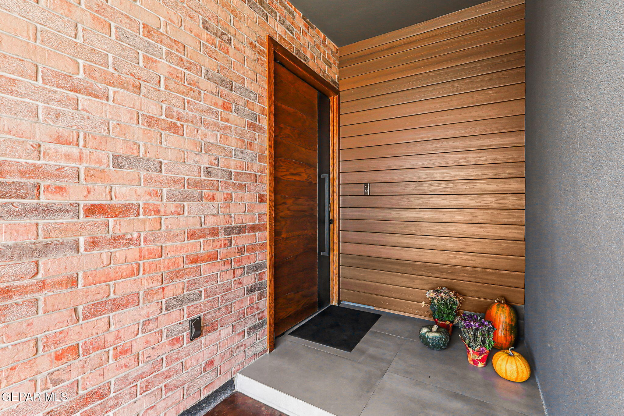 329 Rio Del Rancho Court El Paso, TX 79932 - Photo 6 of 52 a view of a door front of a building