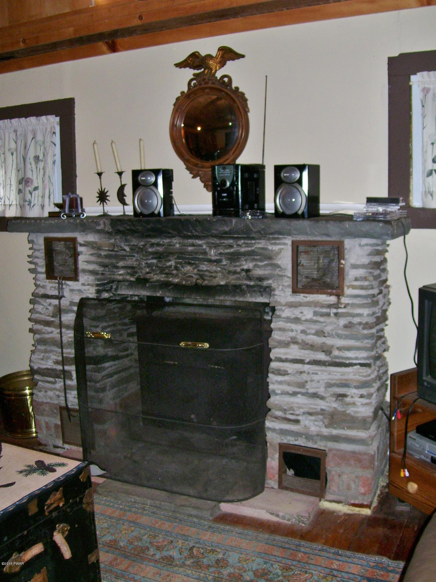 119 Pecks Pond Road Dingmans Ferry, PA 18328 - Photo 13 of 22