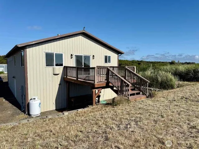 $750,000 | 2081 Grey Gull Lane South, Westport, WA 98595