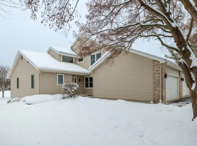 $335,000 | 7563 Woodbridge Lane, Portage, MI 49024