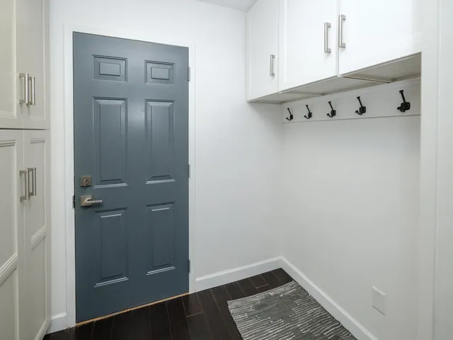 $335,000 | 7563 Woodbridge Lane, Portage, MI 49024