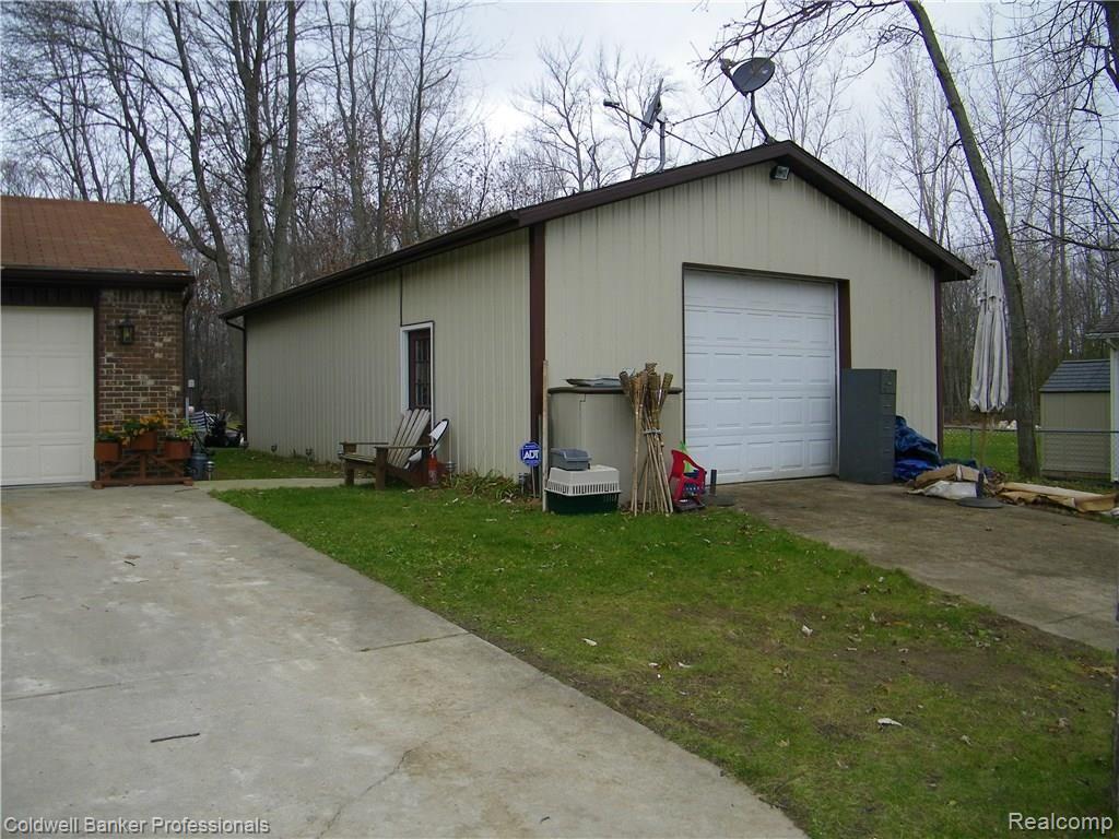 5115 Lonsberry Road Columbiaville, MI 48421 - Photo 6 of 50 100_2951.jpg