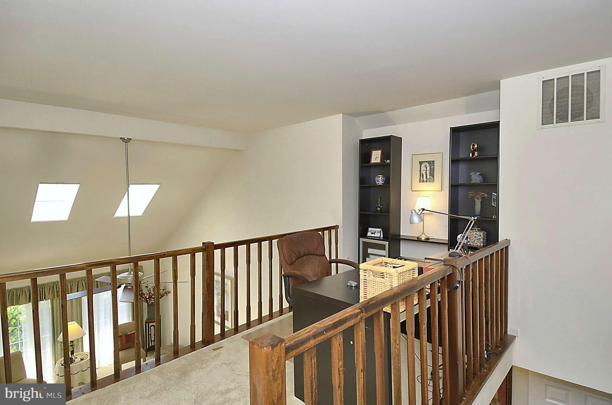 11900 Riding Loop Terrace North Potomac, MD 20878 - Photo 8 of 9 Interior General