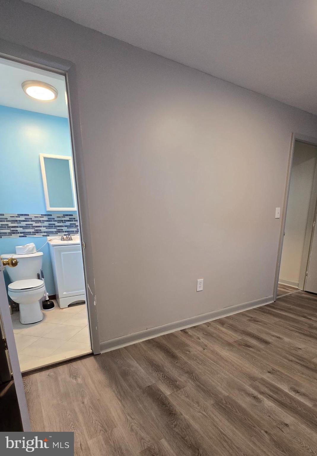 4303 Main Street, Unit 2 Philadelphia, PA 19127 - Photo 7 of 12 Back bedroom 7'4"x14'