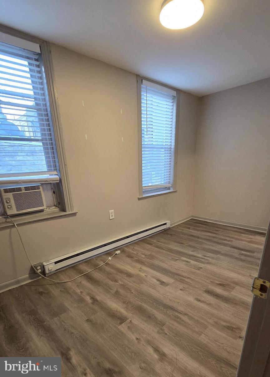 4303 Main Street, Unit 2 Philadelphia, PA 19127 - Photo 8 of 12 Back bedroom 7'4"x14'