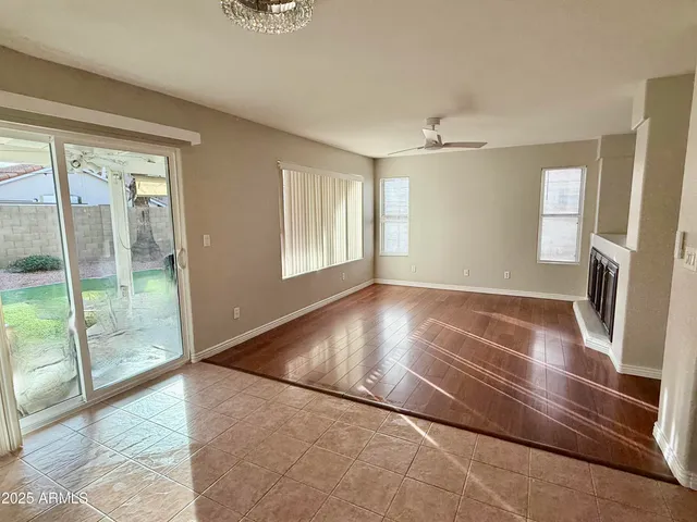 $2,600 | 1331 East Angela Drive, Phoenix, AZ 85022