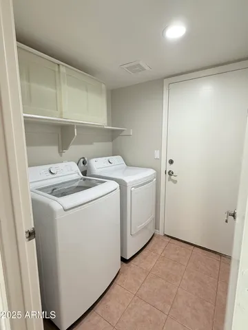 $2,600 | 1331 East Angela Drive, Phoenix, AZ 85022