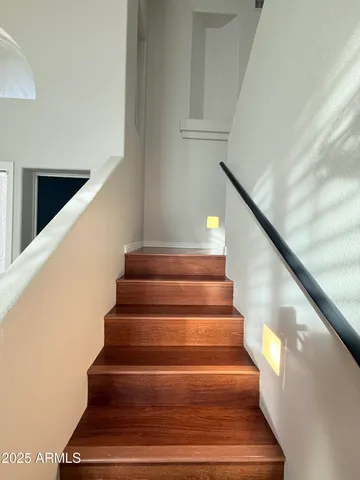 $2,600 | 1331 East Angela Drive, Phoenix, AZ 85022