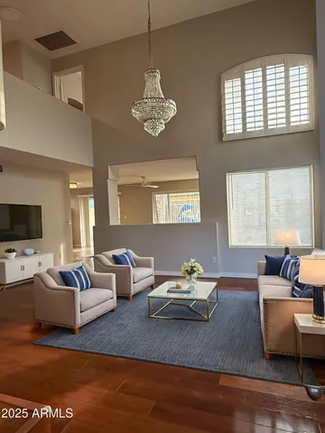 $2,600 | 1331 East Angela Drive, Phoenix, AZ 85022