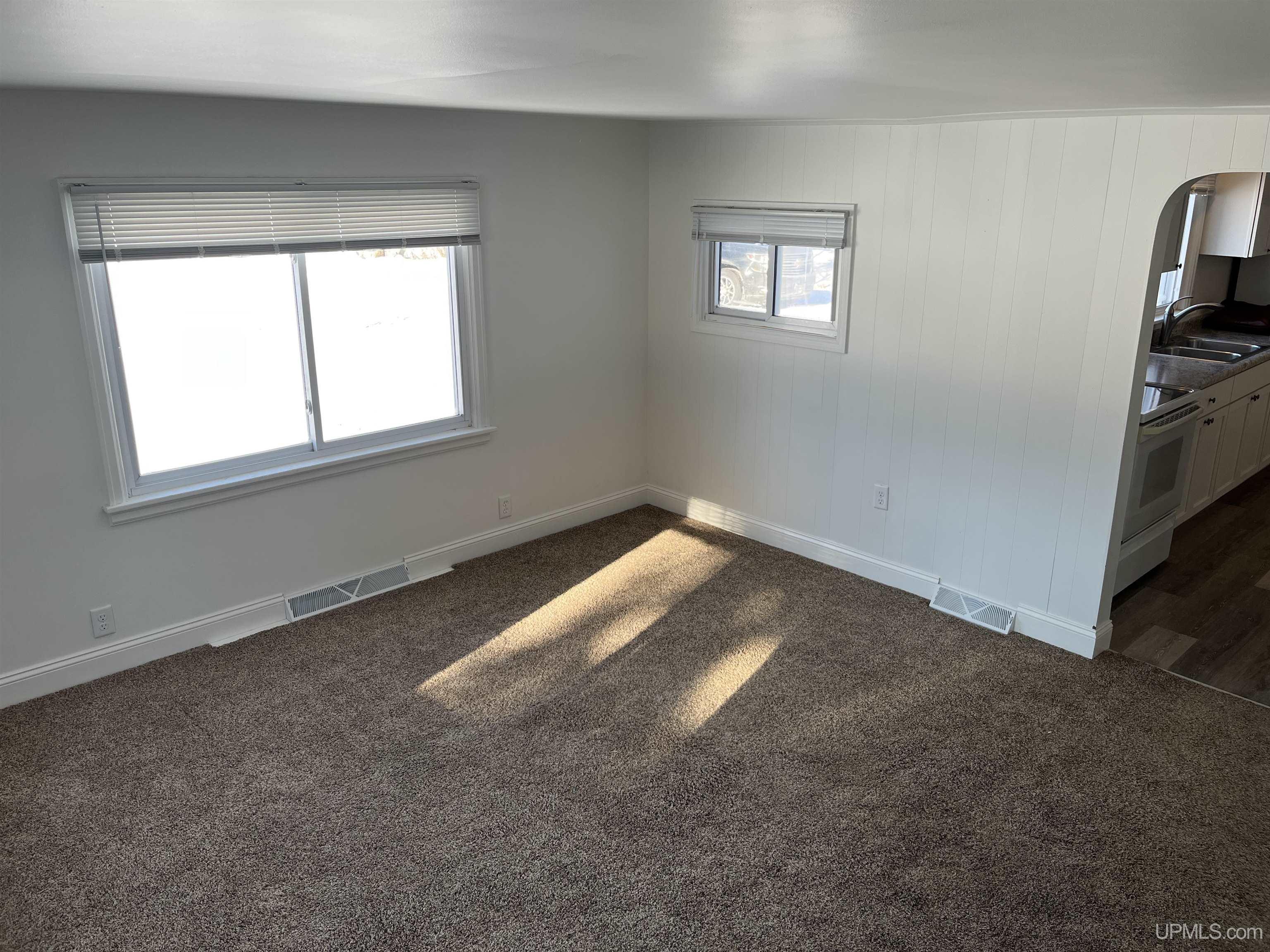 2880 18th Road Escanaba, MI 49829 - Photo 24 of 48