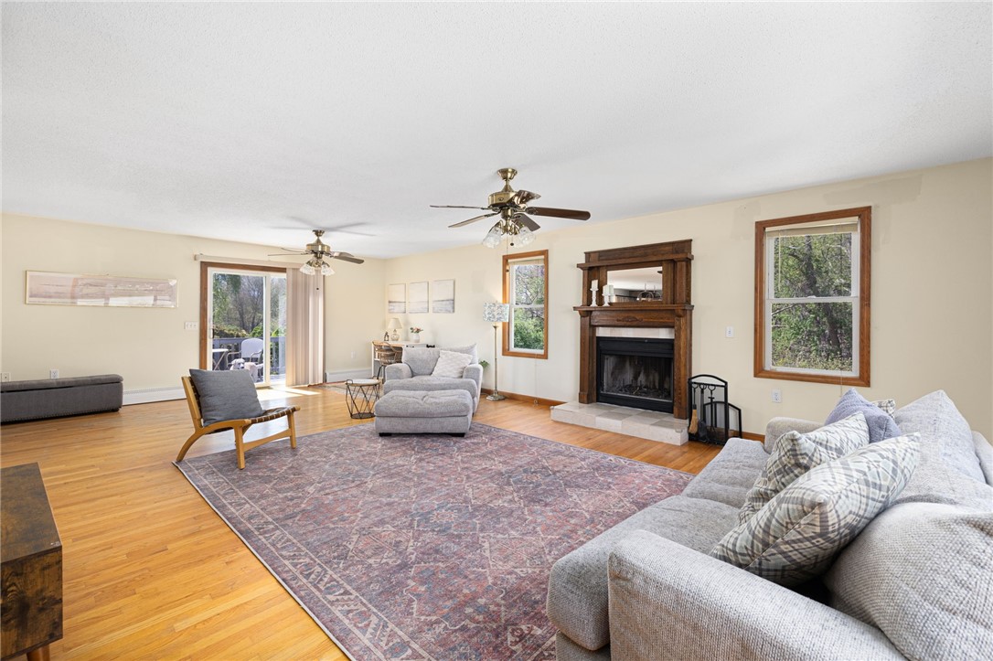 6 Country Road Warren, RI 02885 - Photo 4 of 50
