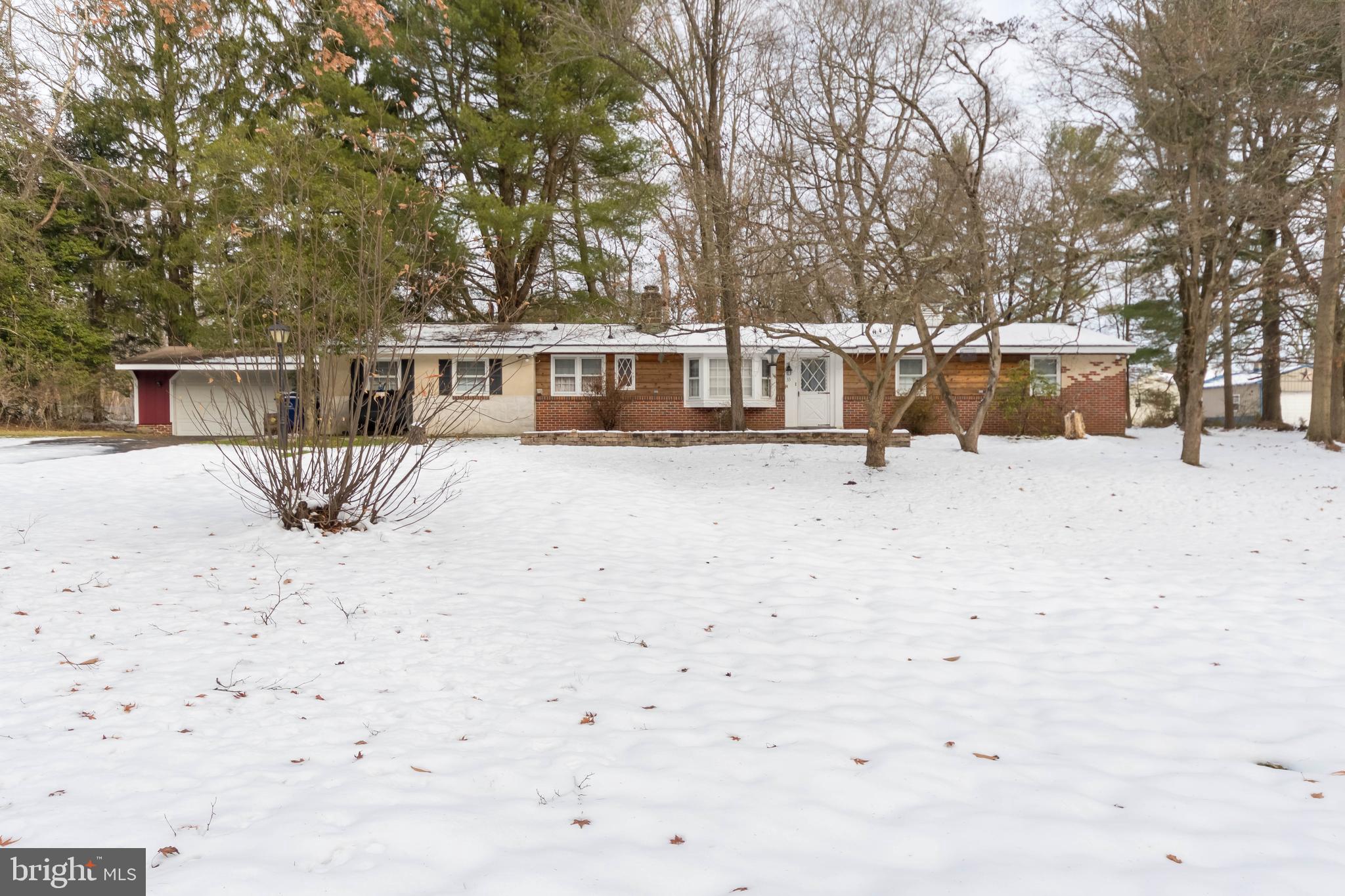 33 4 Mile Road Pemberton, NJ 08068 - Photo 2 of 49