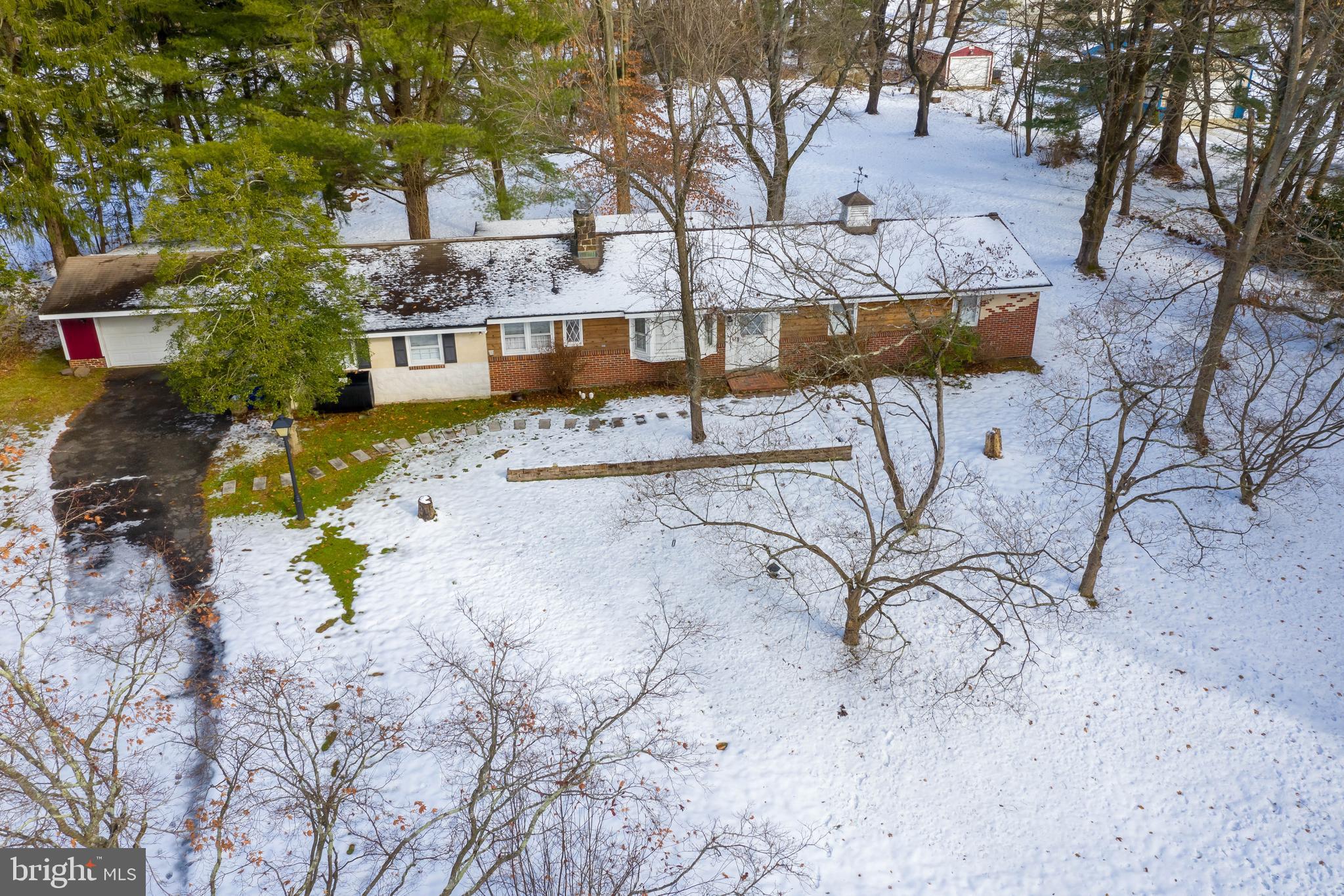 33 4 Mile Road Pemberton, NJ 08068 - Photo 4 of 49