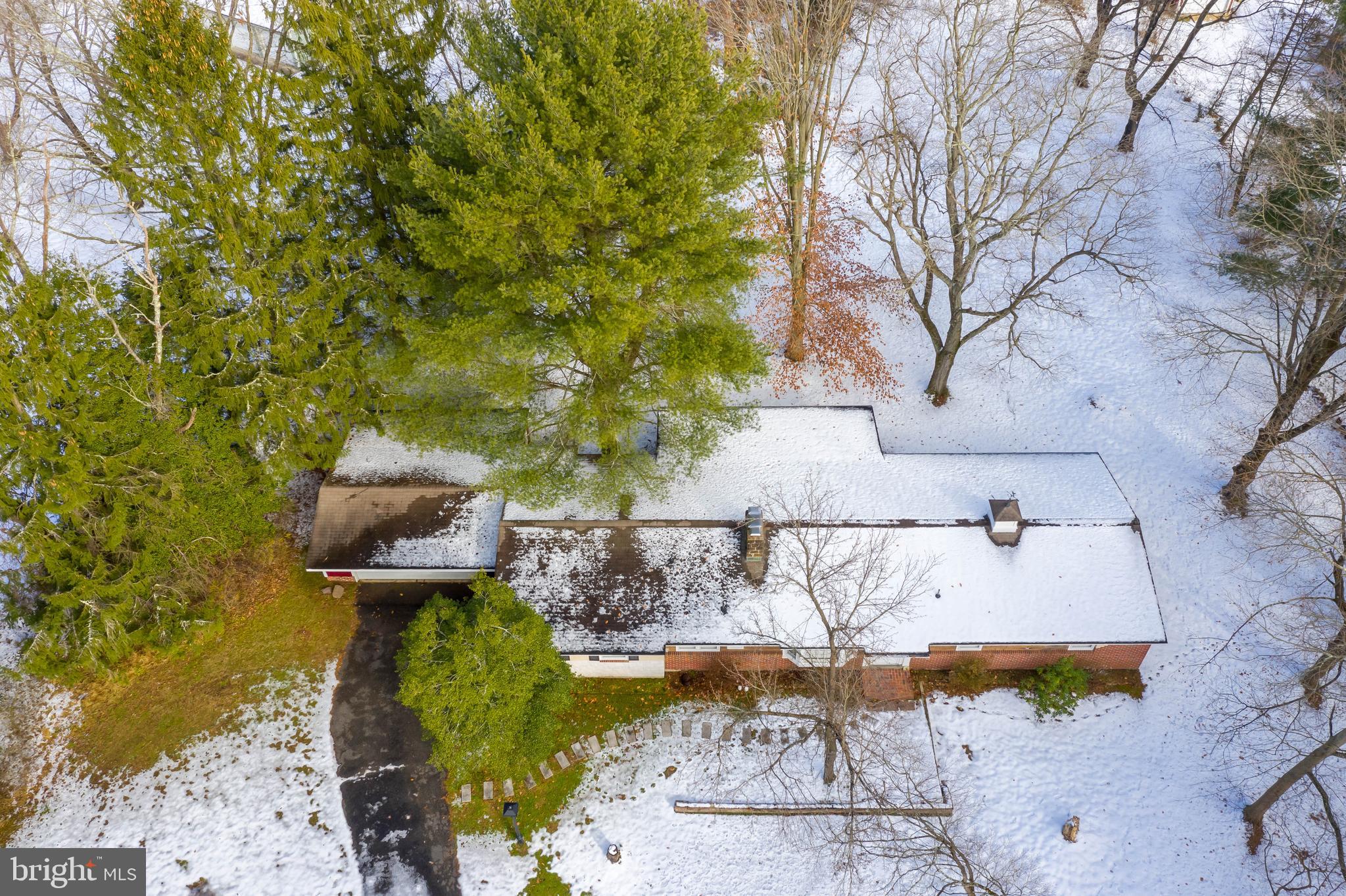 33 4 Mile Road Pemberton, NJ 08068 - Photo 8 of 49