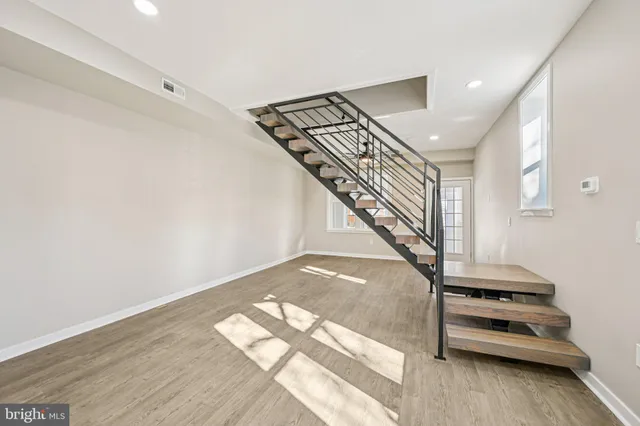 $319,900 | 914 South 54th Street, Philadelphia, PA 19143