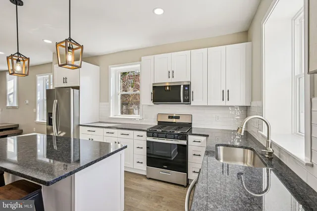 $319,900 | 914 South 54th Street, Philadelphia, PA 19143